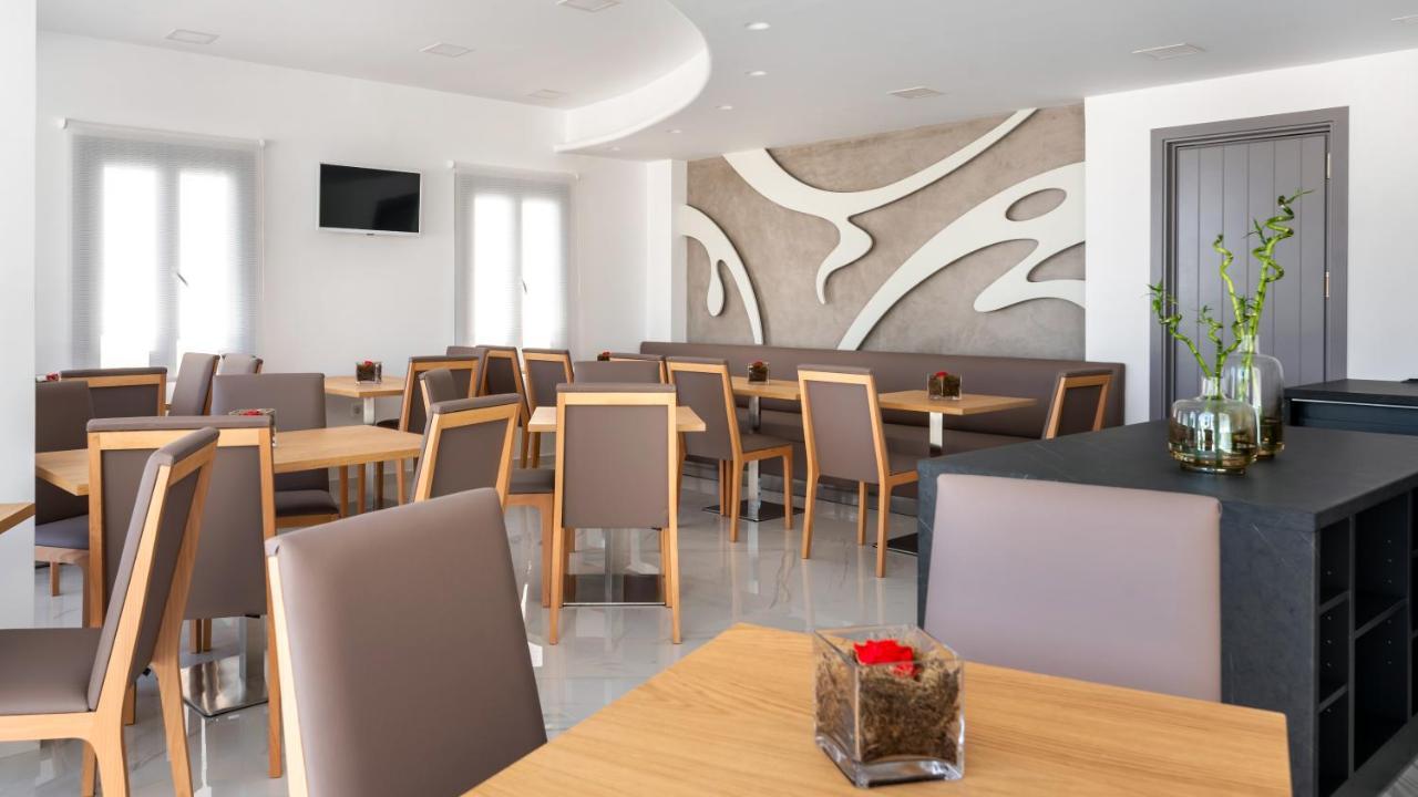 Deluxe Hotel Santorini Fira  Zewnętrze zdjęcie